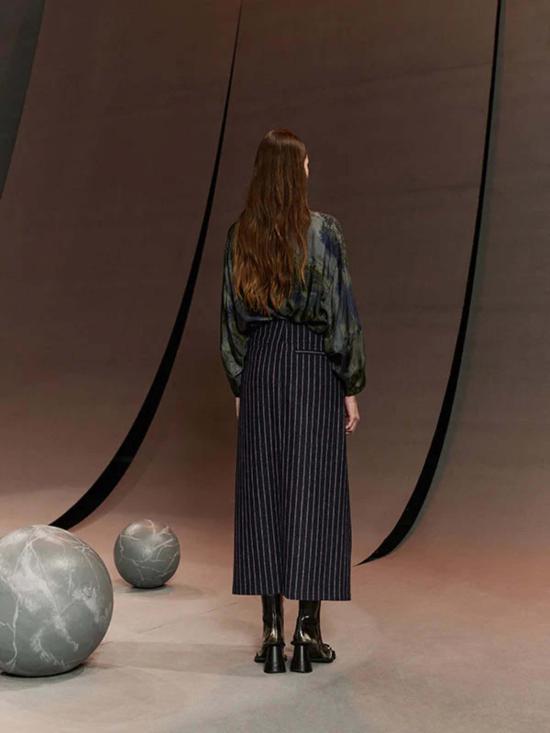  헨릭 빕스코브 롱 스커트 Henrik Vibskov 원  핀스트라이프 - HENRIK VIBSKOV