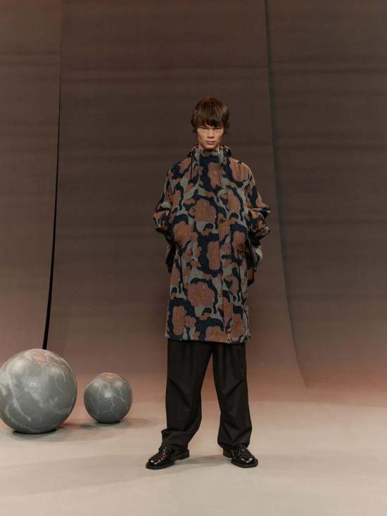  헨릭 빕스코브 자켓 Henrik Vibskov 윙 파카 고트 네이비