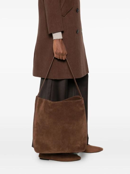 25FW 에스더 에크메 숄더백 03COSCSP100 097 238 SUEDE COCOA - AESTHER EKME