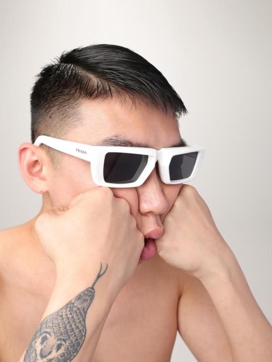 26SS 프라다 선글라스 0PR24YS 4615S0 White - PRADA