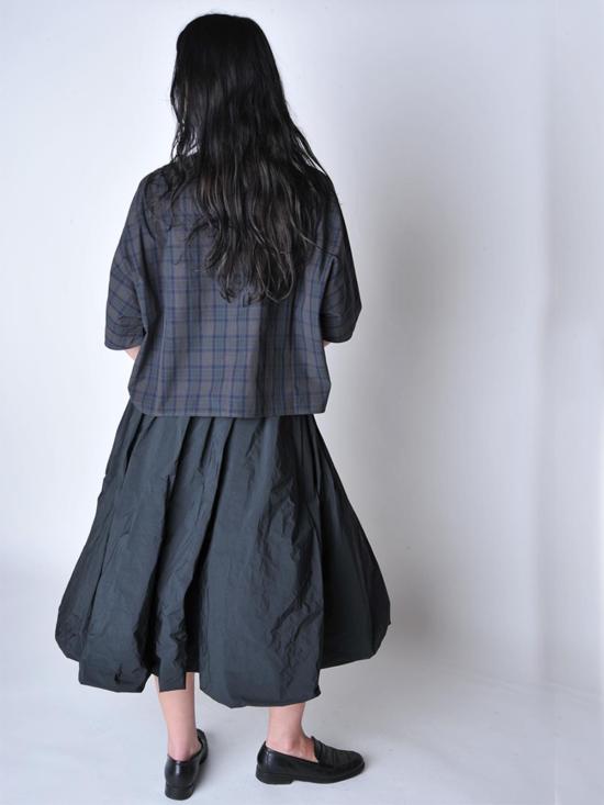  아푼토비 롱 스커트 푼토 B 블랙 태피터 버블 스커트 - A PUNTO B