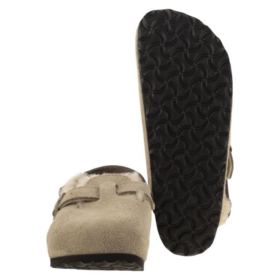 25FW 버켄스탁 Tokio 토키오 시어링 스웨이드 버클 클로그 뮬 샌들 1028349 BEIGE - BIRKENSTOCK