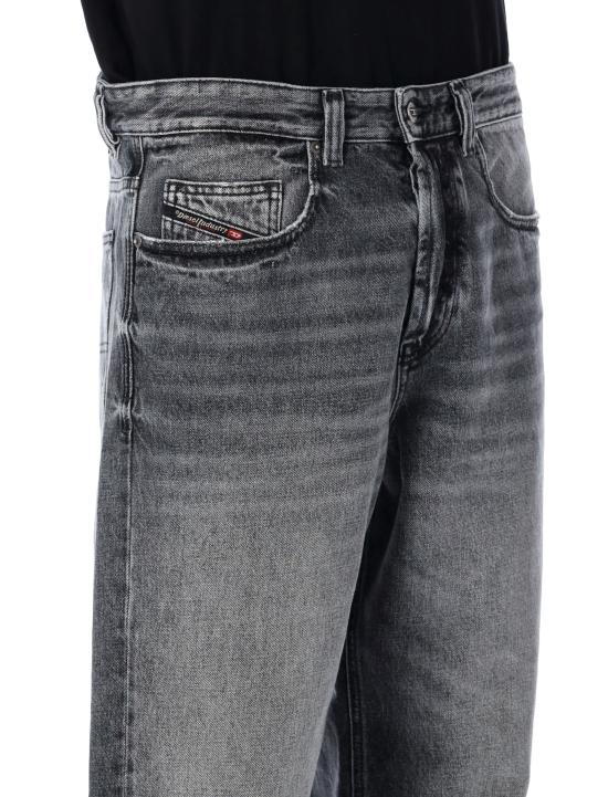 25FW 디젤 스트레이트 팬츠 A11598007AW 02 DK GREY WASH - DIESEL