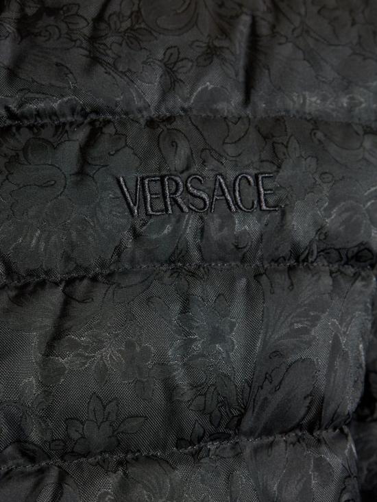 25FW 베르사체 숏패딩 10207581A097851B000 Black - VERSACE