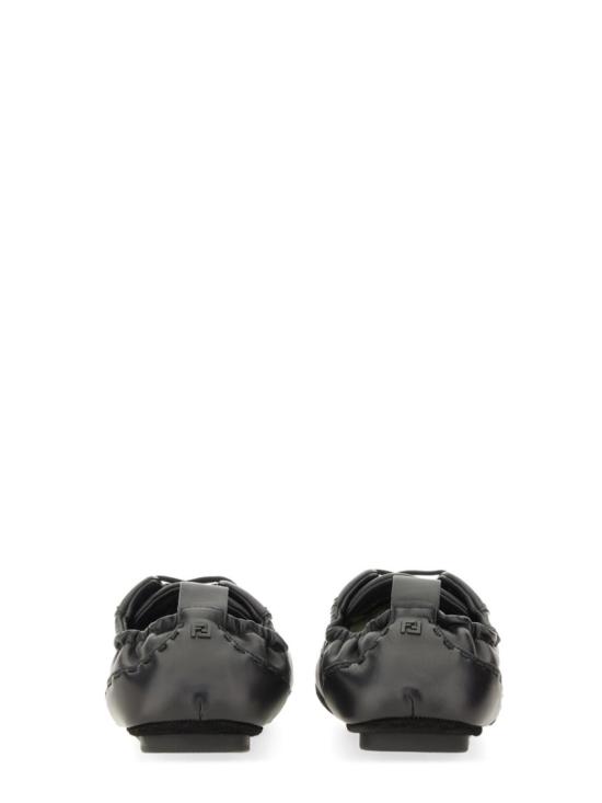 25FW 펜디 핏 레더 로우탑 스니커즈 7E1799 AE86F0ABB Black - FENDI