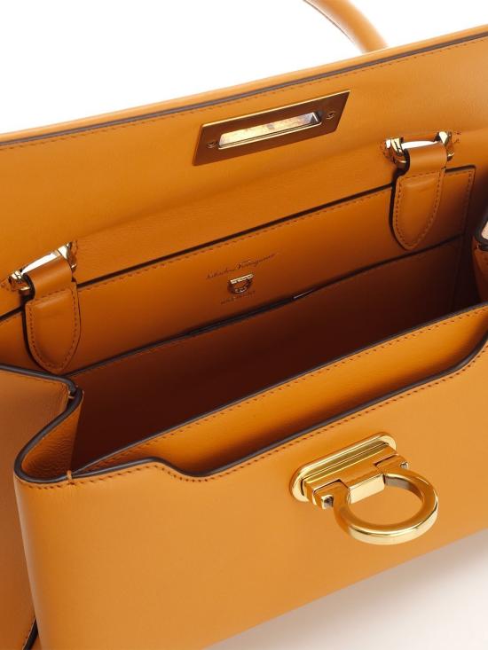  살바토레 페라가모 숄더백 211495752700 003 - SALVATORE FERRAGAMO