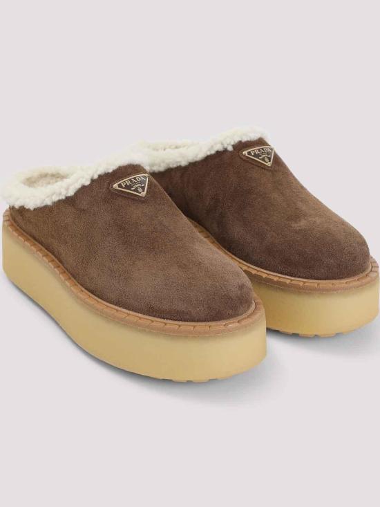 25FW 프라다 스웨이드 슬리퍼 1S715NFZG50JFTF0324 Brown - PRADA