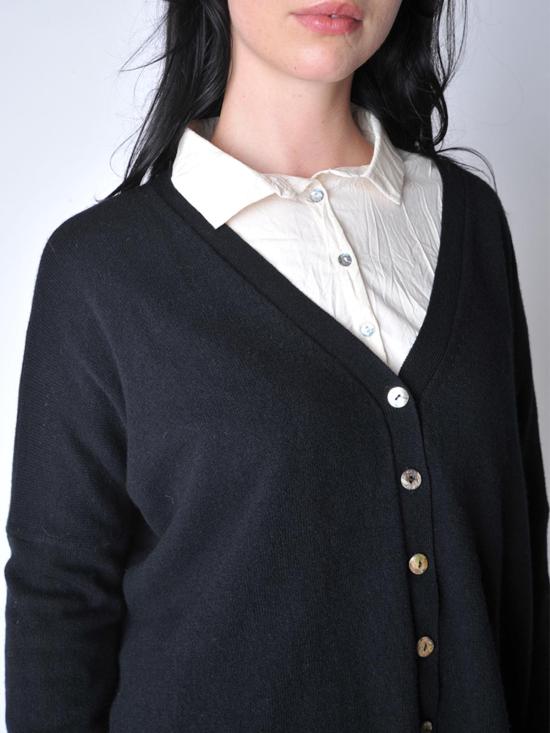  앨범 디 파밀리아 가디건 Album Di Famiglia 블랙 캐시미어 V넥 카디건 - ALBUM DI FAMIGLIA