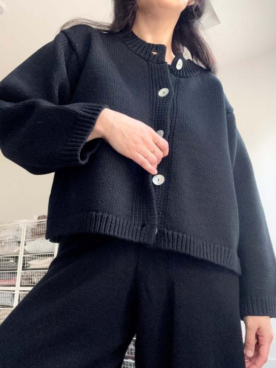  Nikki Chasin 가디건 니키 체이신 실로 코튼  블랙 - OTHER BRANDS