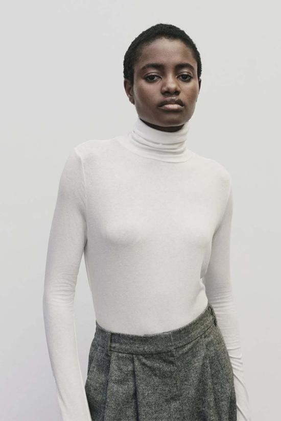  미정박 터틀넥 미정 박 롤넥 저지 탑 화이트