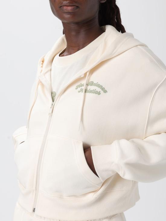 25FW 뉴발란스 트레이닝 상의 WJ53509PEF Cream - NEW BALANCE