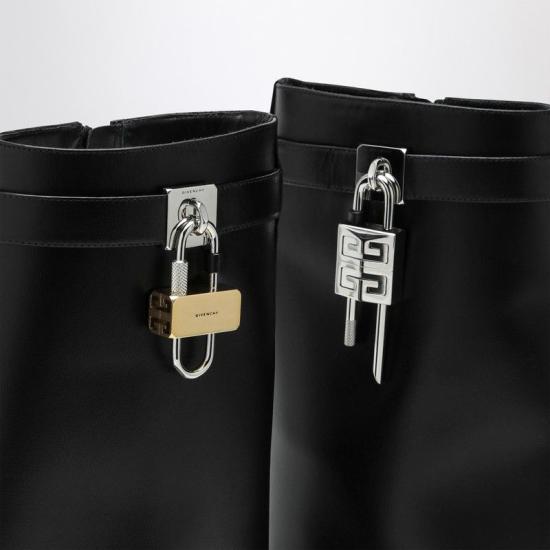 26SS 지방시 샤크 락 앵클부츠 BE602RE147 001 BLACK - GIVENCHY