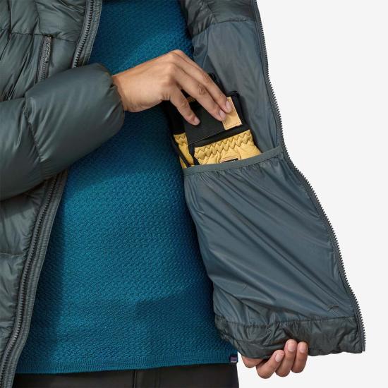  파타고니아 봄버 자켓 피츠로이 다운 후디 블랙 - PATAGONIA