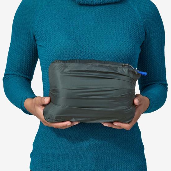  파타고니아 봄버 자켓 피츠로이 다운 후디 블랙 - PATAGONIA