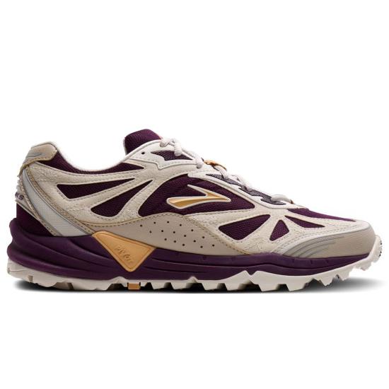 25FW 브룩스 스니커즈 110502