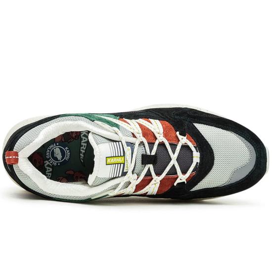  카르후 스니커즈 F804120 - KARHU