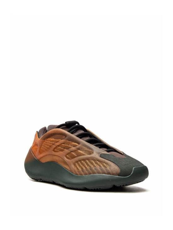  이지 스니커즈 GY4109 Brown - YEEZY