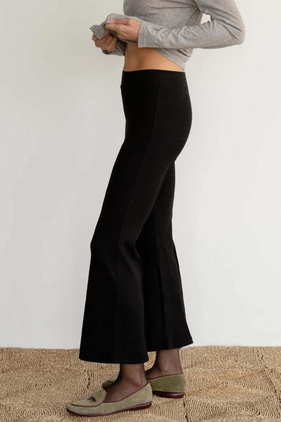  도니 크롭 팬츠 . 리브킥 플레어 팬츠 - DONNI.