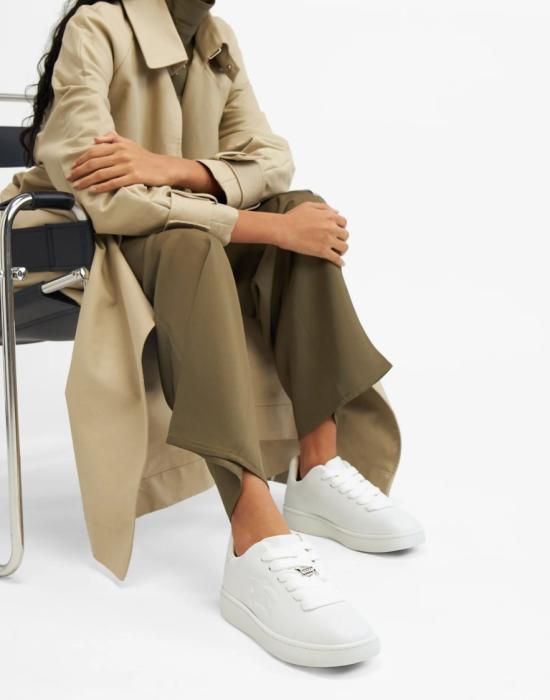 25FW 버버리 레더 박스 스니커즈 8083385 White - BURBERRY