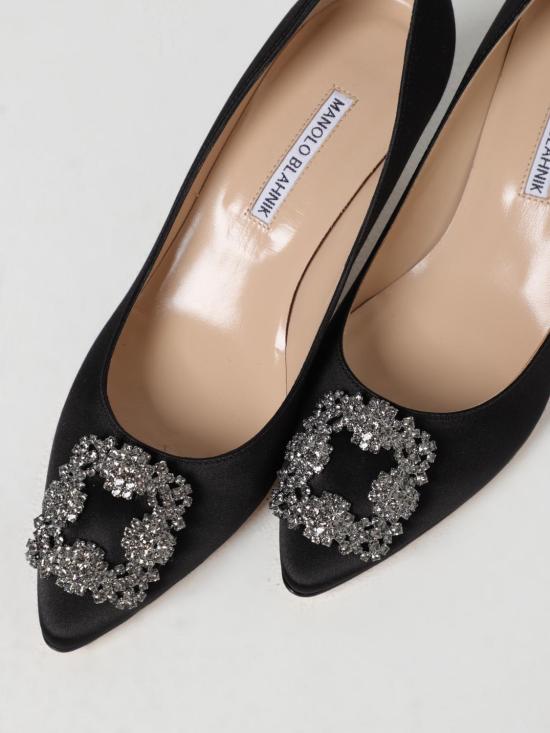 25FW 마놀로 블라닉 한기시 50 사틴 쥬얼 버클 펌프스 9XX0661 0015 Black - MANOLO BLAHNIK