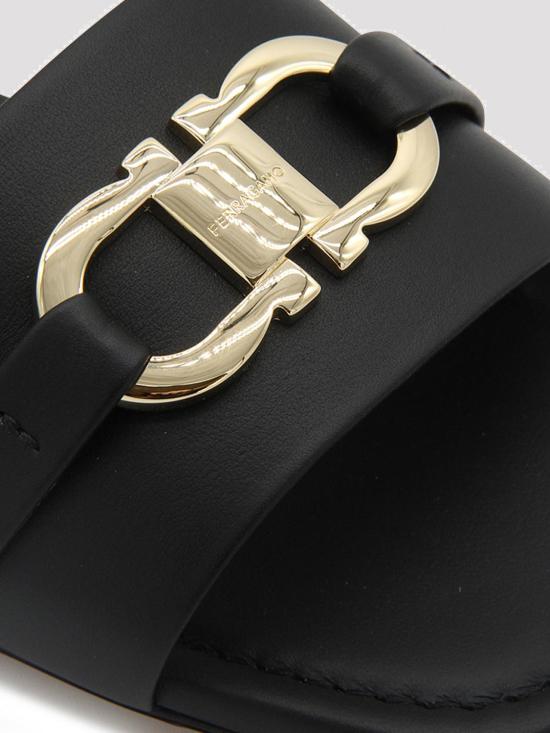 25FW 살바토레 페라가모 01G997 769636 001 Black - SALVATORE FERRAGAMO