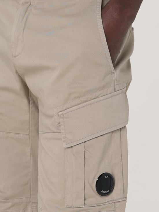 25FW 씨피 컴퍼니 숏팬츠 18CMBE116A005694G 327 Kaki - C.P. COMPANY