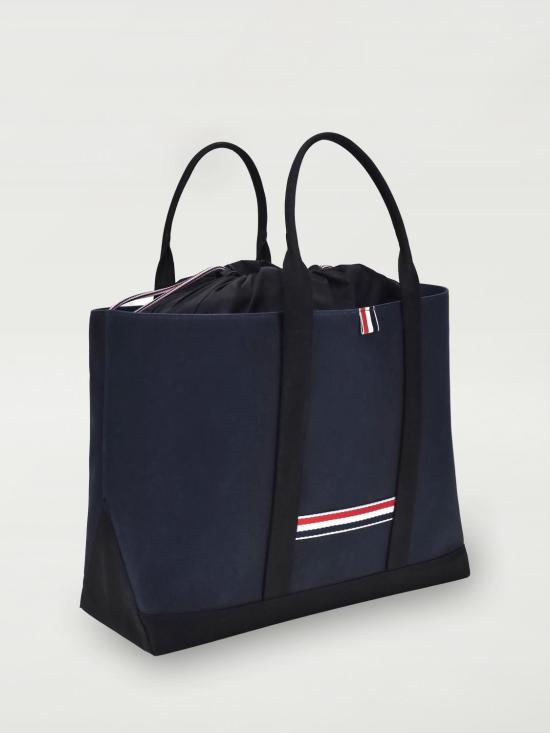 25FW 톰브라운 토트백 UAG231AF0927 415 Blue - THOM BROWNE
