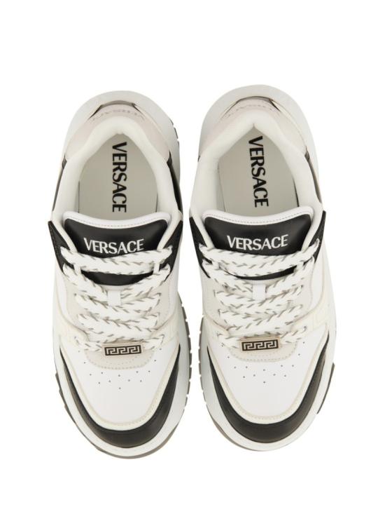  베르사체 스니커즈 1015437 1A109252B02P Black - VERSACE