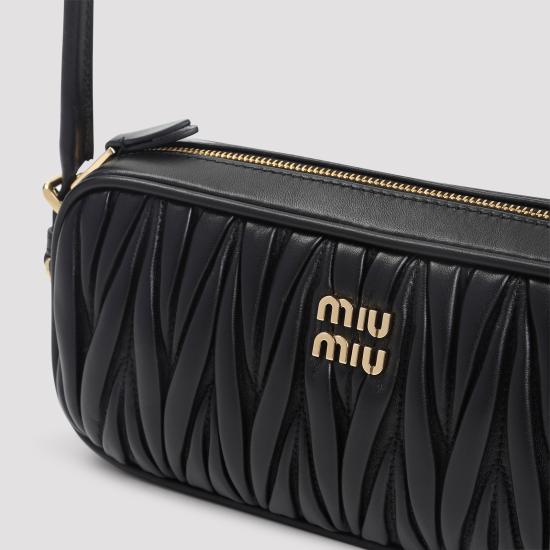 25FW 미우미우 마테라쎄 나파 가죽 파우치 5NE024AFPP F0002 BLACK - MIU MIU
