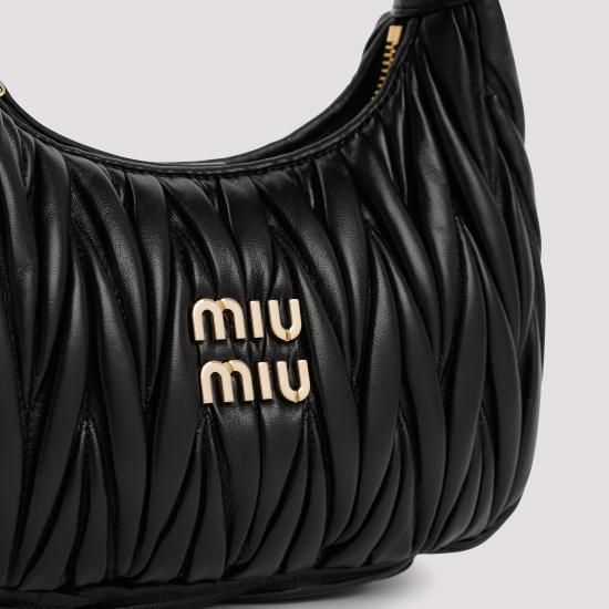  미우미우 마틀라쎄 완더 레더 토트백 5BC125VOOYAN88 F0002 BLACK - MIU MIU