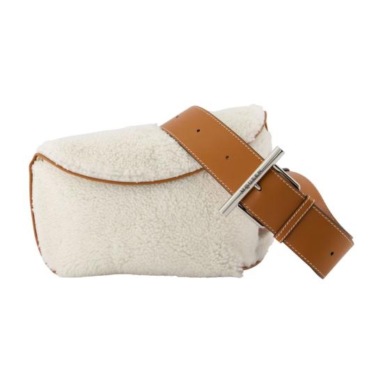 25FW 알렉산더 맥퀸 라지 슬링 T바 가죽 크로스백 8346551VDC49750 WHITE