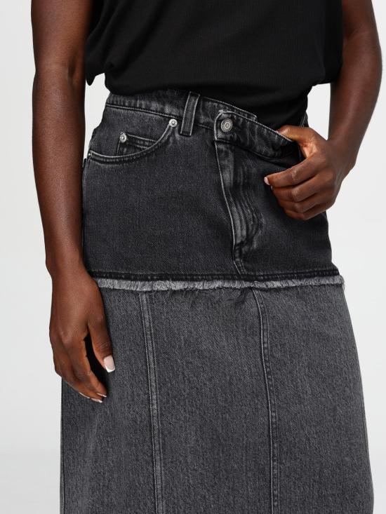 25FW 알렉산더 맥퀸 데님 스커트 802093QMACX 1307 Black - ALEXANDER MCQUEEN