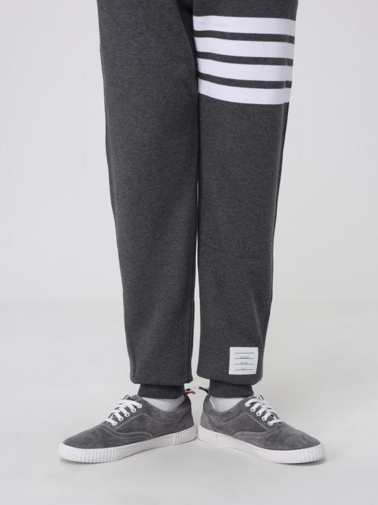 25FW 톰브라운 클래식 루프백 엔지니어드 4바 스웨트팬츠  MJQ008H025 025 Grey - THOM BROWNE