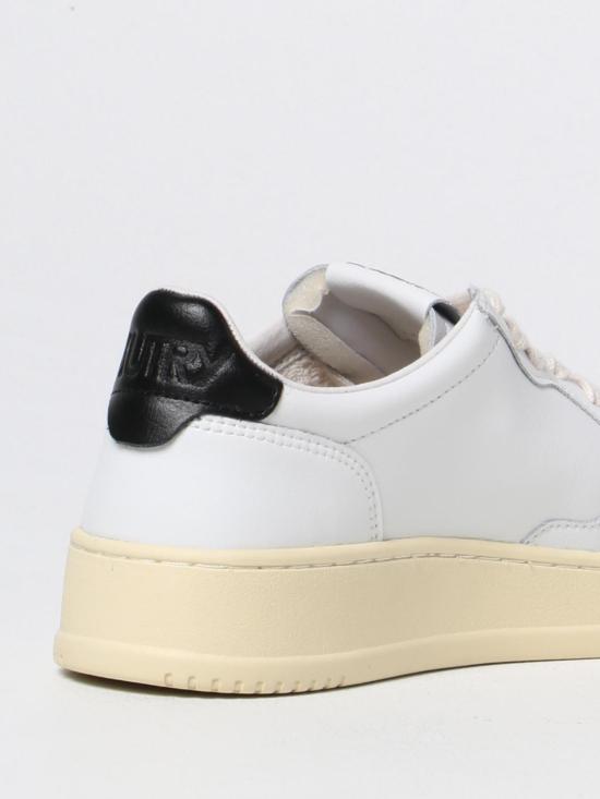 26SS 오트리 메달리스트 로우 스니커즈 AULWLL22 White - AUTRY