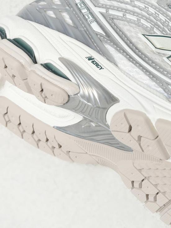 26SS 뉴발란스 1906 스니커즈 M1906REE White - NEW BALANCE