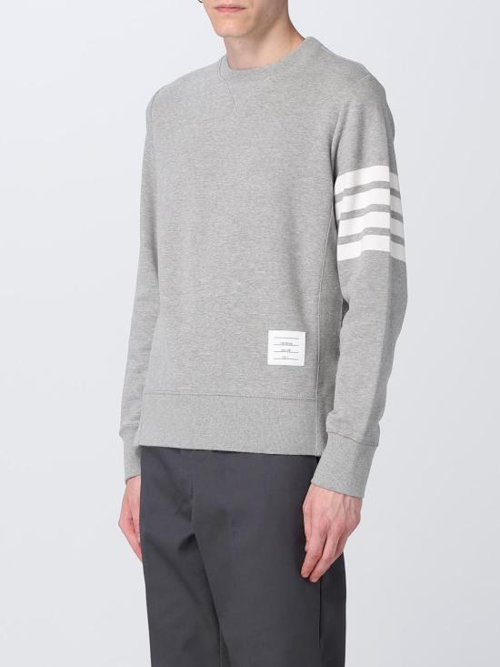 25FW 톰브라운 로고 패치 엔지니어드 4바 스웨트셔츠 MJT021H00535 068 Grey - THOM BROWNE