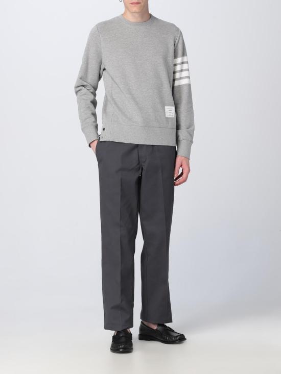 25FW 톰브라운 로고 패치 엔지니어드 4바 스웨트셔츠 MJT021H00535 068 Grey - THOM BROWNE