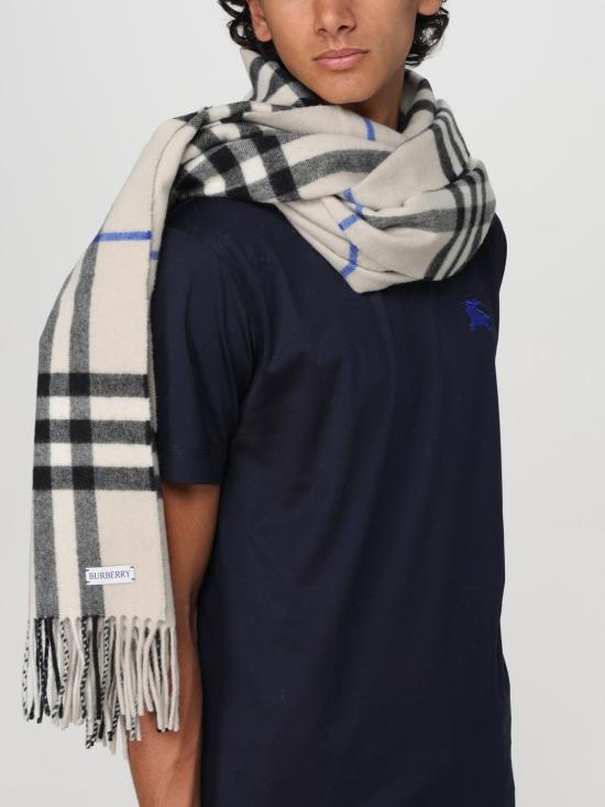 25FW 버버리 EKD 자수 반팔 티셔츠 8091396 Blue - BURBERRY