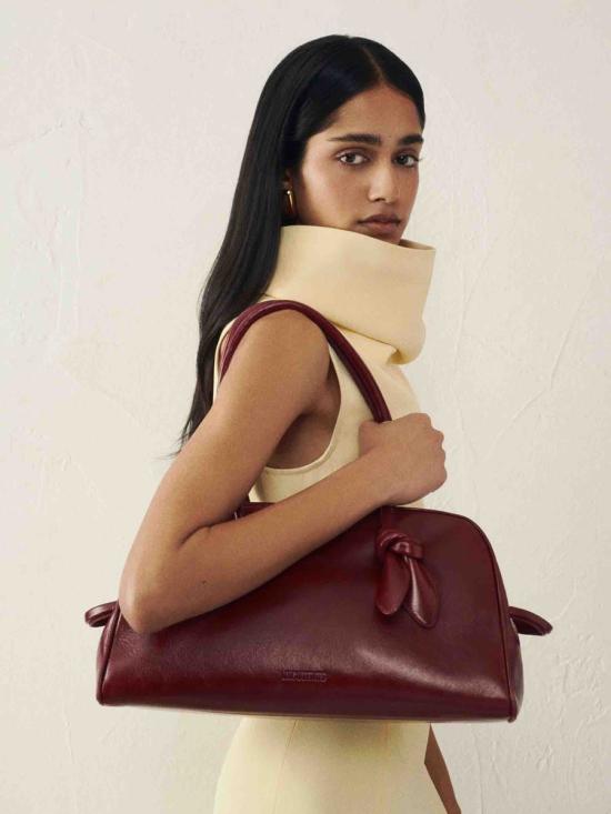 25FW 자크뮈스 숄더백 25HBAU00417AC20C01 490BURGUNDY Red - JACQUEMUS