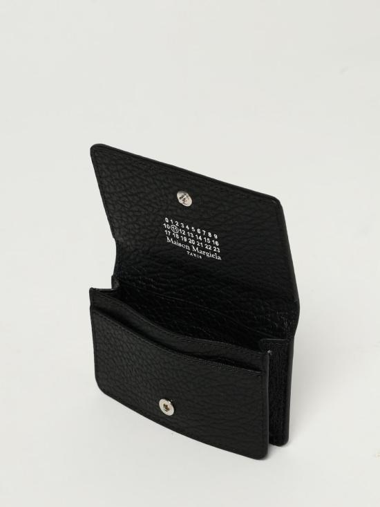 26SS 마르지엘라 스티치 레더 플랩 카드 홀더 SA3VX0008P4455 T8013 Black - MAISON MARGIELA