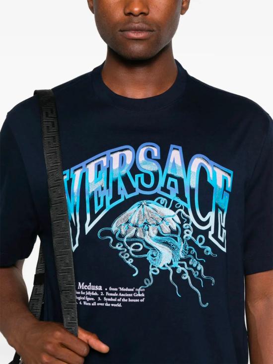 25FW 베르사체 반팔 티셔츠 10157381A150911UI20 BLUE - VERSACE