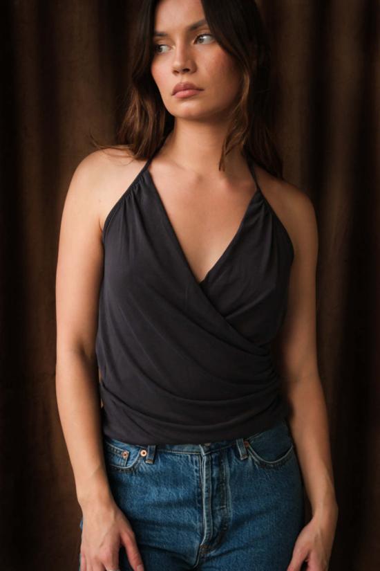  길 민소매 티셔츠 젤 줄리안 홀터 오닉스