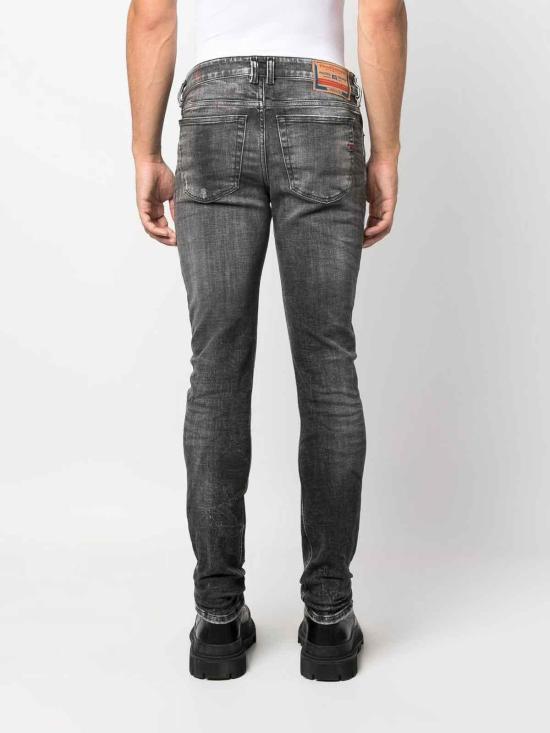  디젤 스트레이트 팬츠 A0359409G8602 Dark Wash - DIESEL
