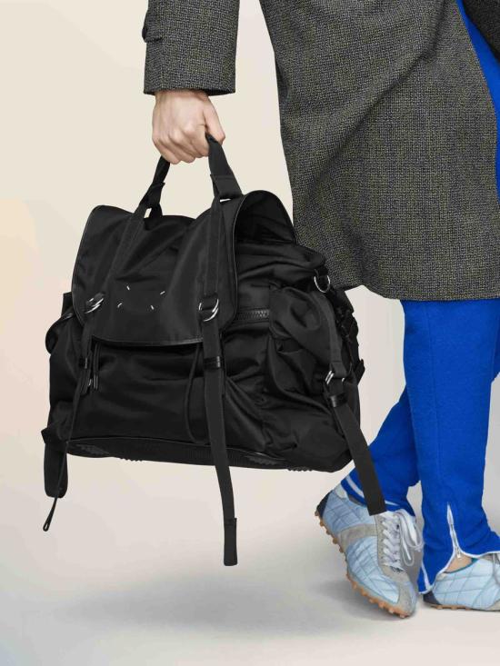 25FW 마르지엘라 하이테크 메신저백  SB1WG0071 T8013 Black - MAISON MARGIELA