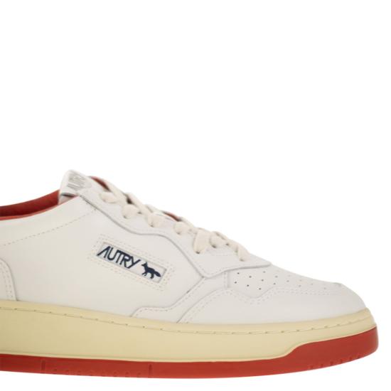25FW 오트리 X 메종키츠네 스니커즈 AULM WHITE RED - AUTRY X MAISON KITSUNE