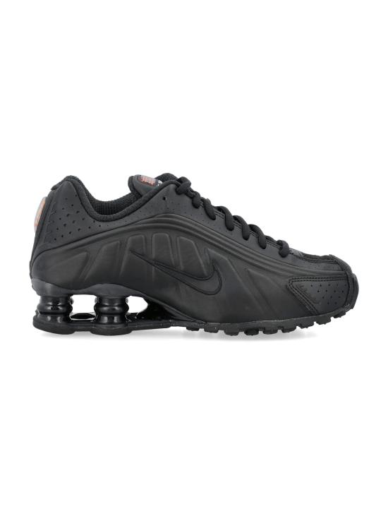 25FW 나이키 샥스 R4 AR3565 004 Nero