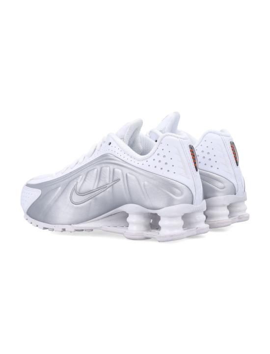 25FW 나이키 샥스 R4 AR3565 101 WHITE METALLIC SILVER - NIKE