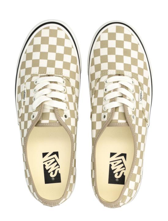 25FW 반스 스니커즈 VN000EBND7E1 CHECKERBOARD Incense Marshmallow - VANS