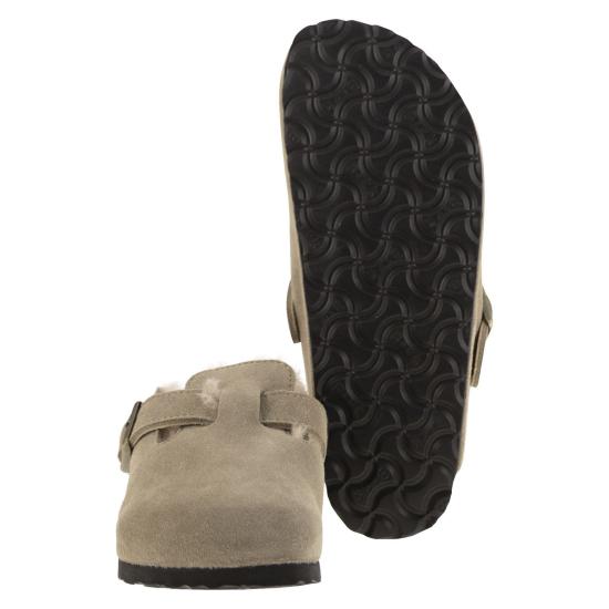 26SS 버켄스탁 보스턴 시어링 스웨이드 레더 뮬 1028299 TURTLEDOVE - BIRKENSTOCK