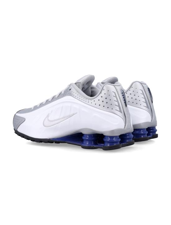 25FW 나이키 샥스 R4 스니커즈 HQ1988 102 WHITE METALLIC SILVER - NIKE